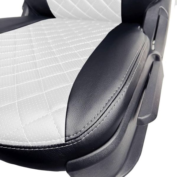 Чехлы Экокожа Ромб на Lada Vesta / Vesta SW Cross (2015+)